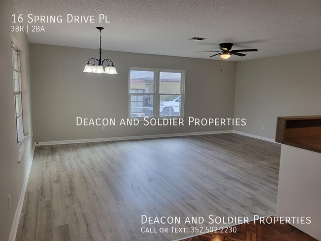 Building Photo - 16 Spring Dr Pl