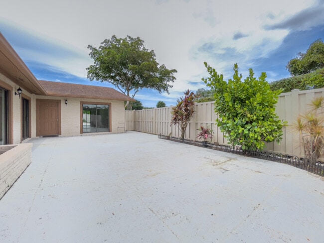 Building Photo - 9730 Boca Gardens Pkwy