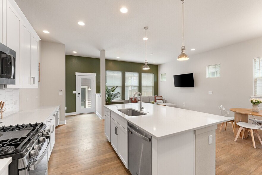 Building Photo - 9912 E 61st Ave