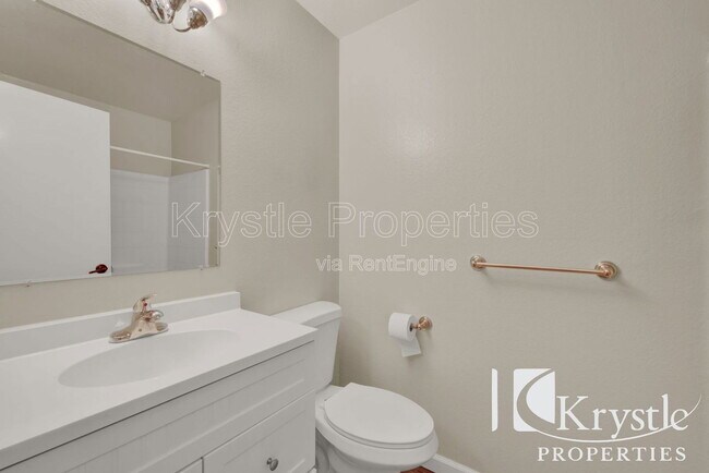 Building Photo - 2261 Clearview Cir
