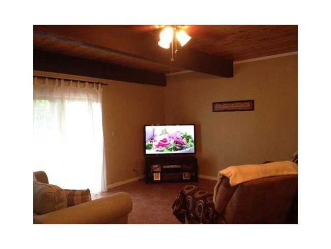 Building Photo - 700 E Coco Plum Cir