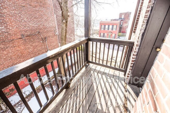 Building Photo - 2153 Stansbury St