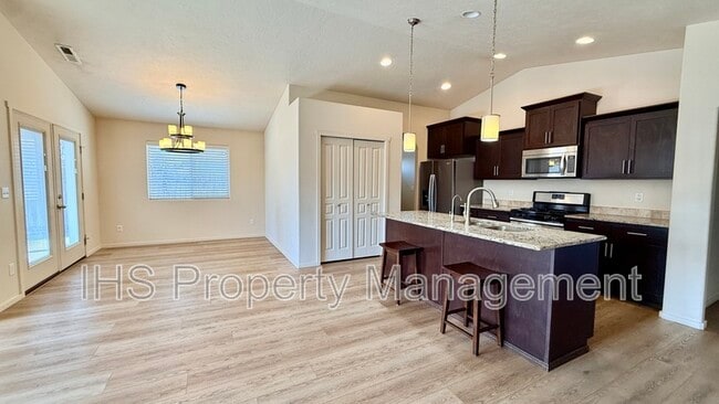 Building Photo - 5709 Sidon Ln