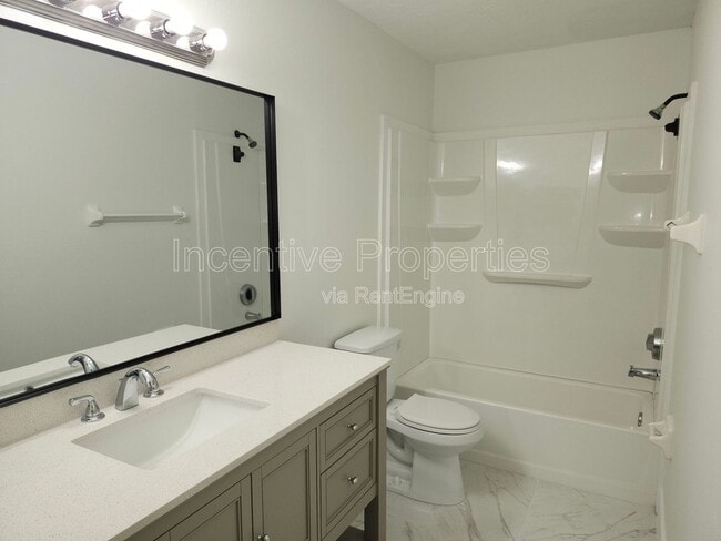 Building Photo - 2260 Cascades Blvd