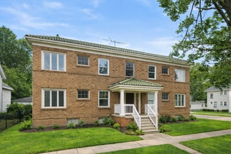 Building Photo - 1239 W 5th St