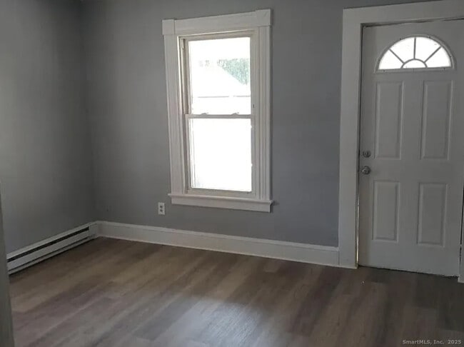 Building Photo - 16 Prince St