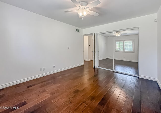 Building Photo - 2829 Shoreview Cir