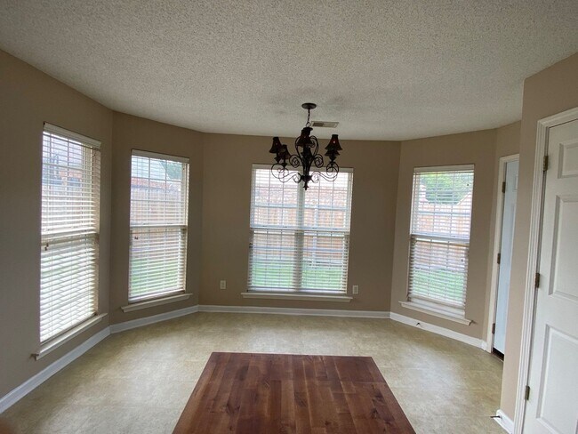 Building Photo - 10162 Eveninghill Cv