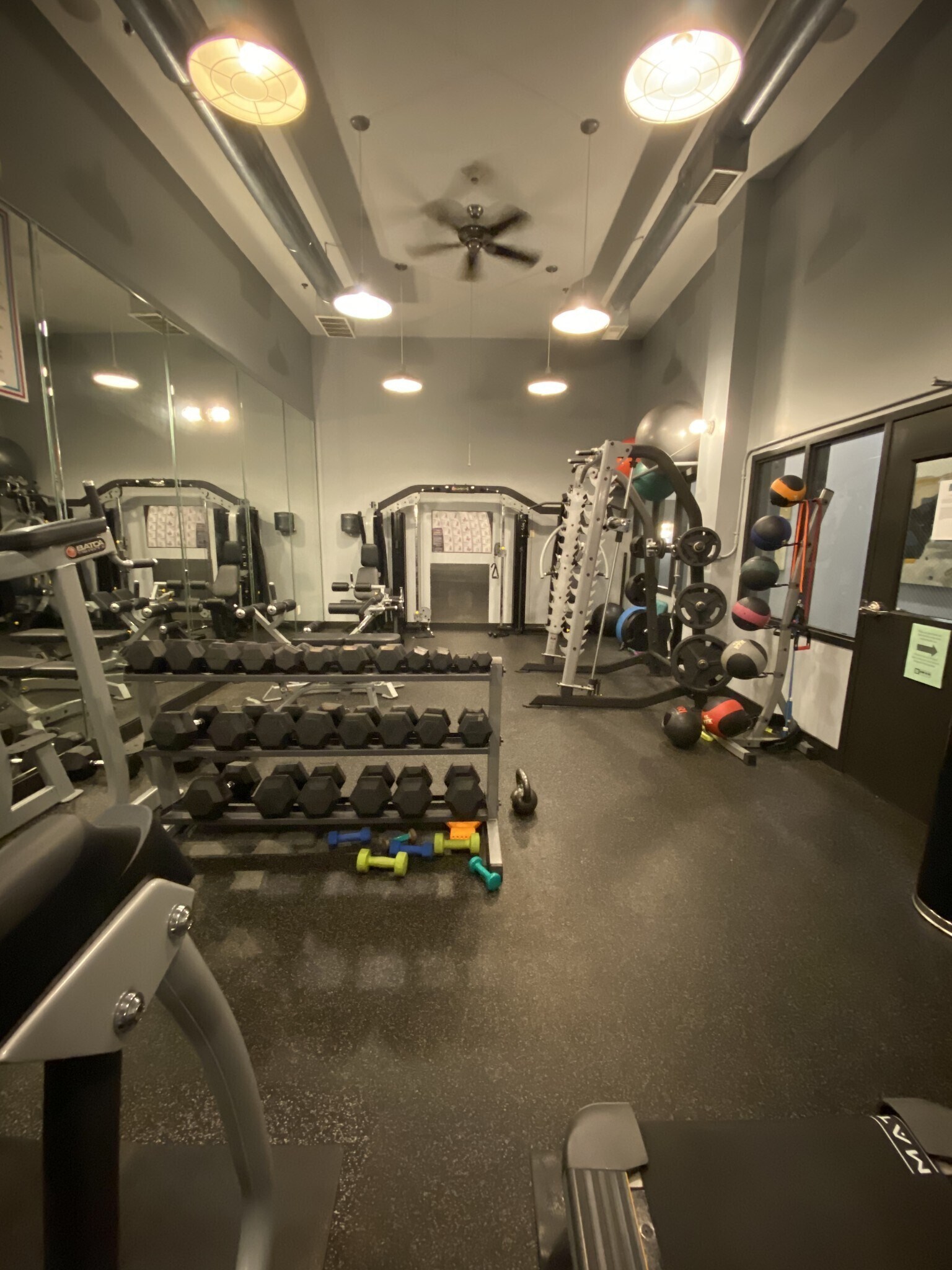 Building Photo - 700 Church St