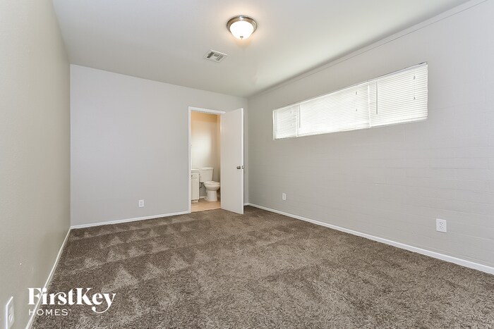 Building Photo - 5236 Apple Valley Ln