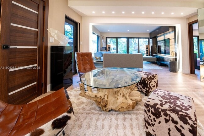 Building Photo - 12330 Griffing Blvd