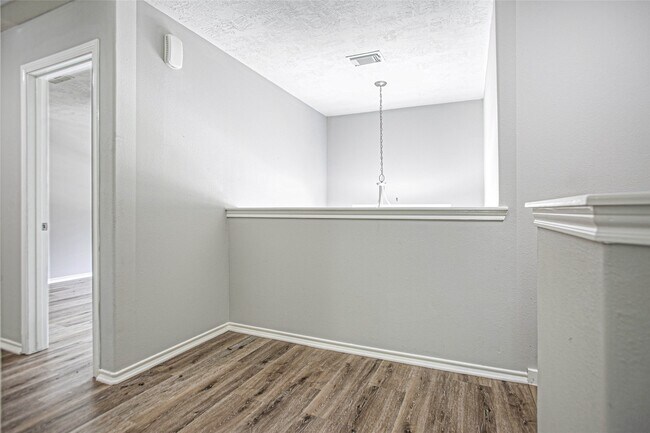 Building Photo - 43 W Spindle Tree Cir