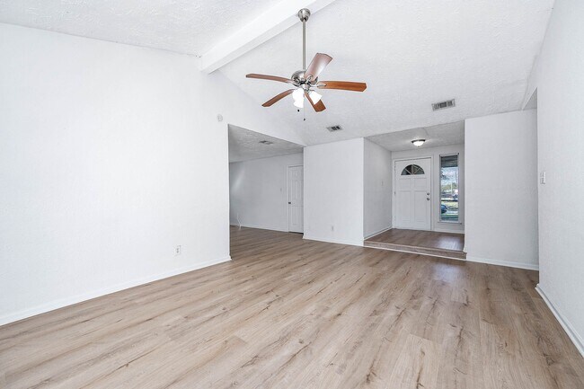 Building Photo - 24007 Pepperrell Pl St