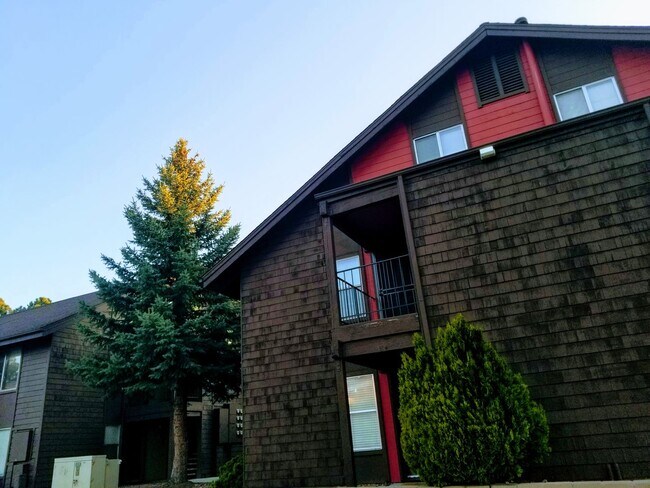 Building Photo - 1 Bed, 1 Bath. Condo! Next to the Heart of NAU Campus!  - Students & Cats OK!! NO Dogs! Avail. Ma...