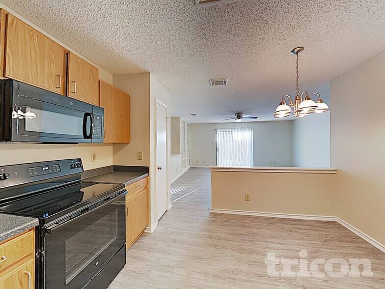 Building Photo - 6714 Barton Rock Ln