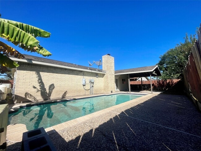 Primary Photo - 16803 Castle Fraser Dr