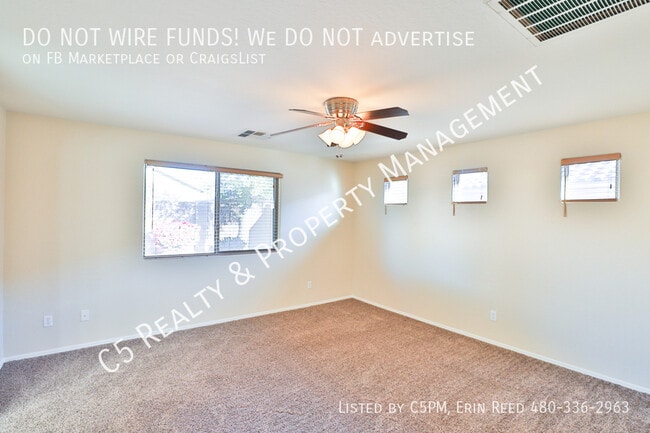 Building Photo - 16886 W Portland St