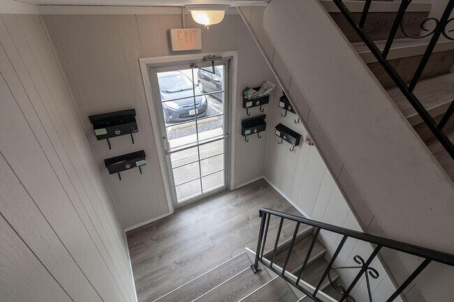 Building Photo - 3408 Balboa Ln