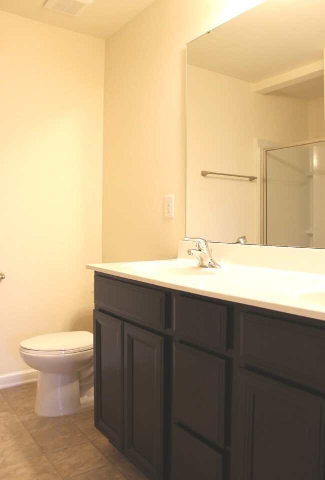 Building Photo - 6435 Prosperity Church Rd