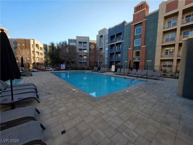 Building Photo - 62 E Serene Ave