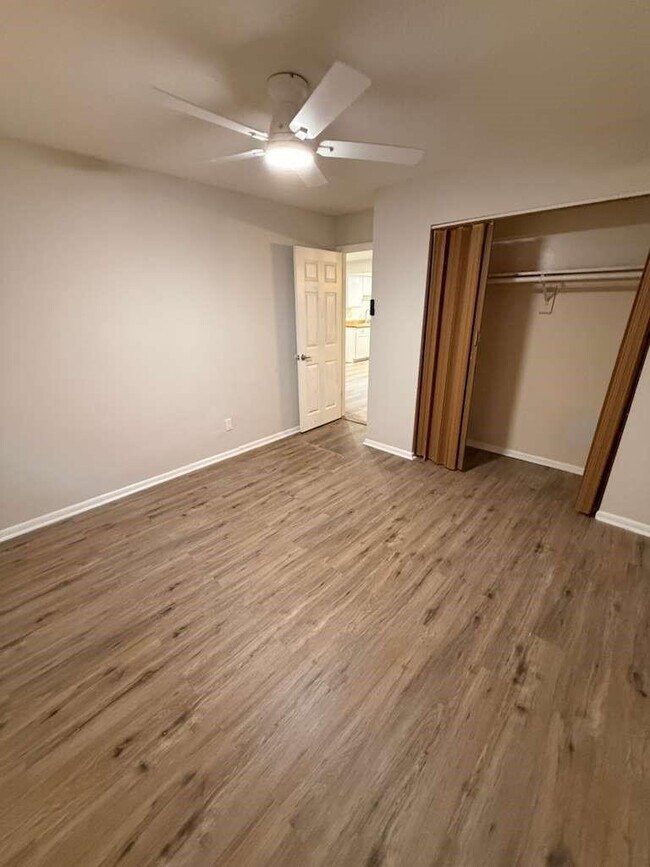 Building Photo - 1885 40th Ave