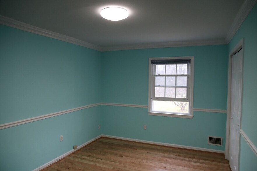Building Photo - 11417 Beechgrove Ln
