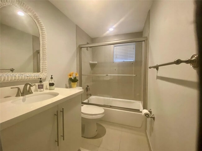 Building Photo - 8035 SW 107th Ave