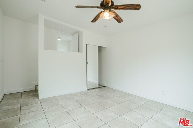 Building Photo - 5917 Bartmus St