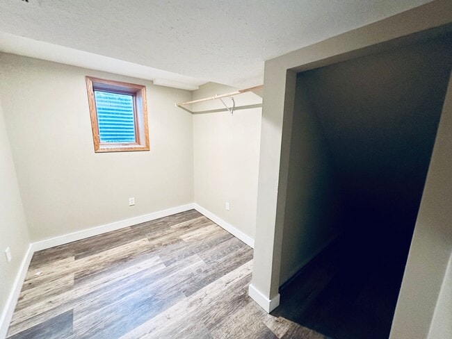 Building Photo - Gorgeous Single Family Home w/ Sundeck and Large Yard!