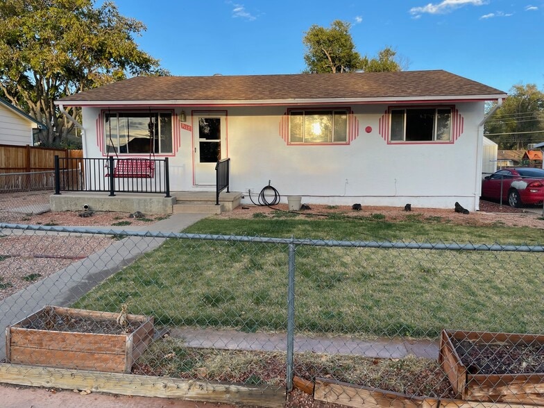 Front view - 3116 Skyview Ave