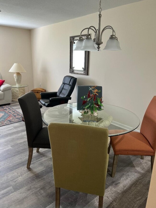 Building Photo - 5403 SE Miles Grant Rd