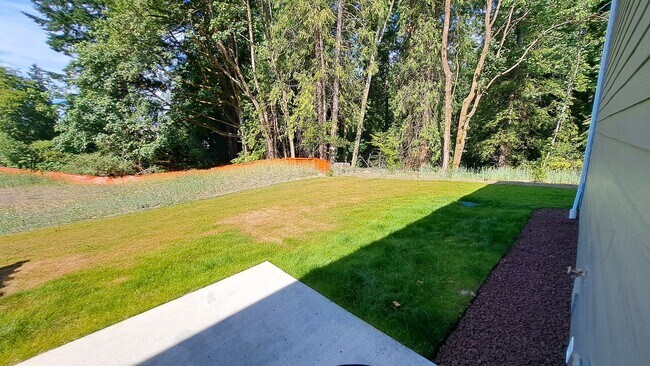 Building Photo - 3113 E Camellia Way