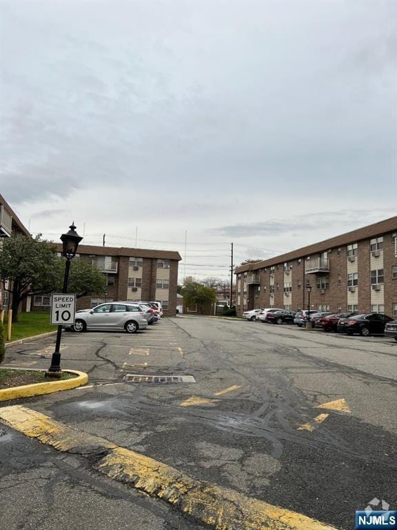 Building Photo - 199-205 Bergen Turnpike-3E-3E