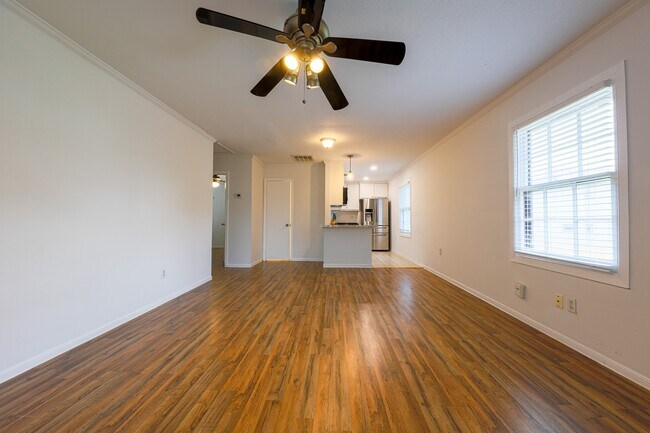 Building Photo - 1410 Herkimer St
