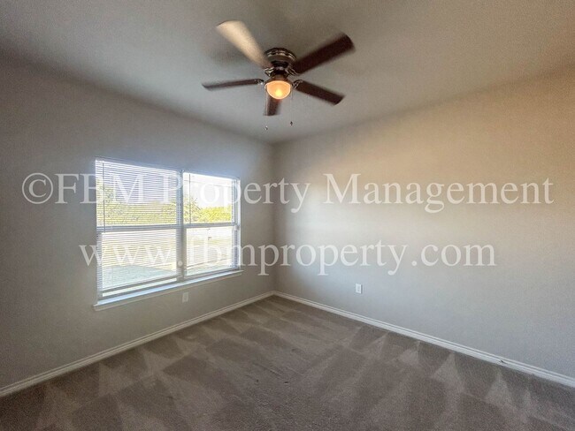 Building Photo - 1904 Uhl Rd