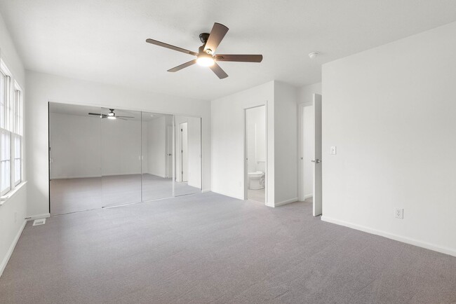 Building Photo - 111 Fernridge Dr