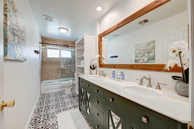Hallway bathroom - 3344 N 62nd Plz
