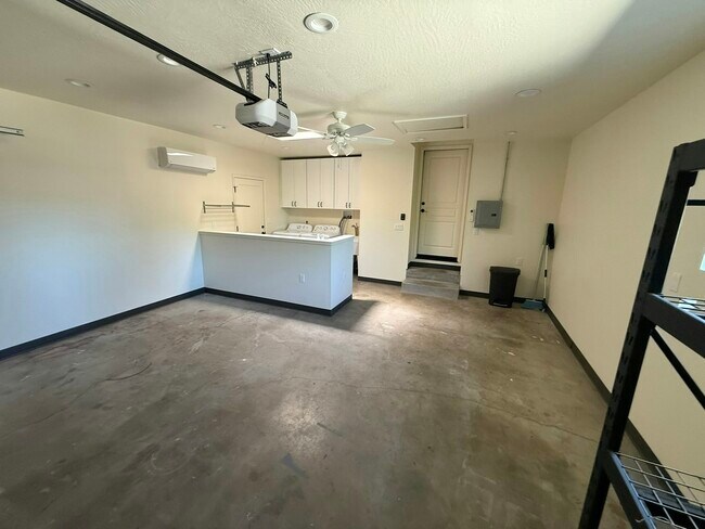 Building Photo - 2313 Clemson Dr