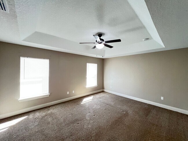 Building Photo - Beautiful 3 BD/2BA Home in Beautiful Ocklawaha!!!