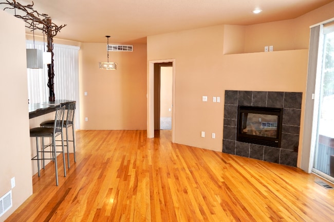 Building Photo - 628 Tierra Verde Ct