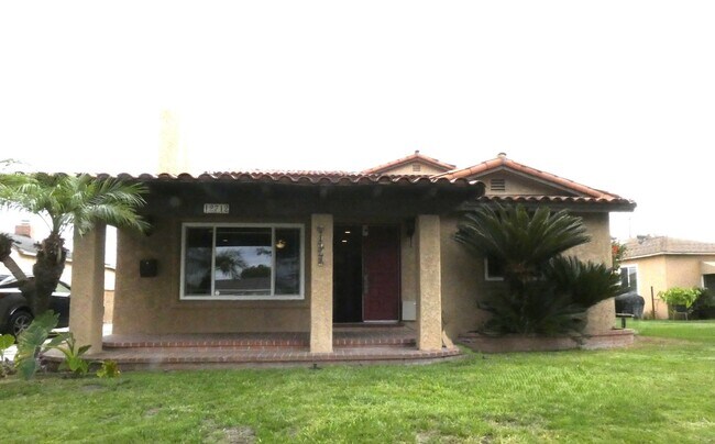 Primary Photo - 12712 Downey Ave