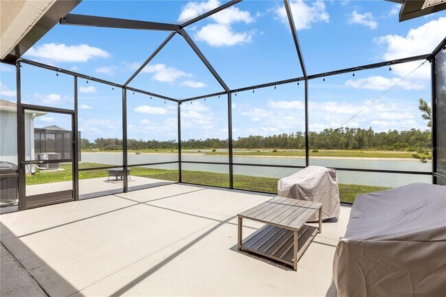 Building Photo - 33700 Hamilton Hl Ln