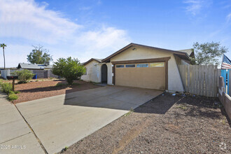 Building Photo - 5212 N 67th Dr