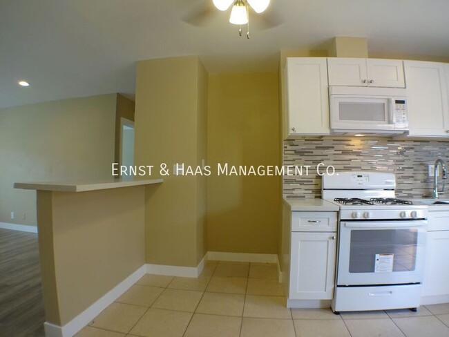 Building Photo - Wonderful 2 Bedroom Unit in Downey!