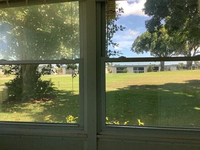 Building Photo - 70 Normandy B