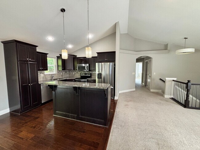 Building Photo - Italian Estates Property Management