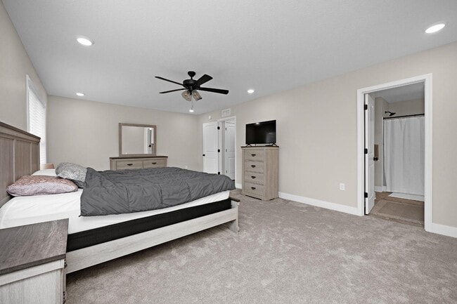 Building Photo - 204 Hunter Ln