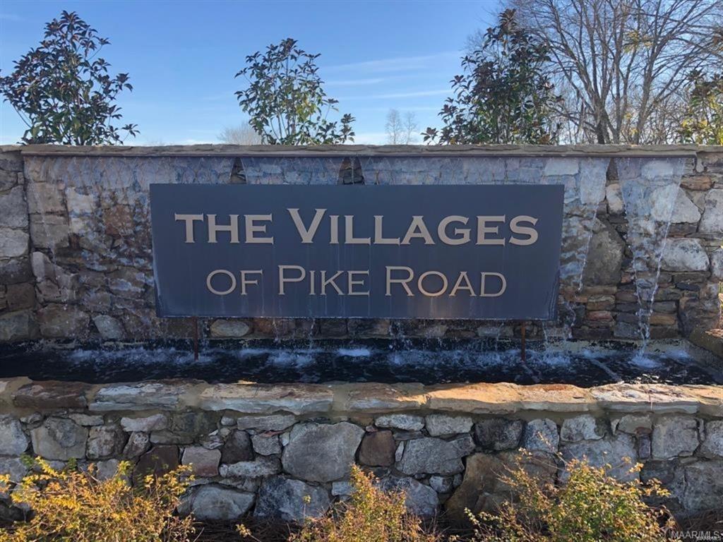 Building Photo - 5206 Pike Lp