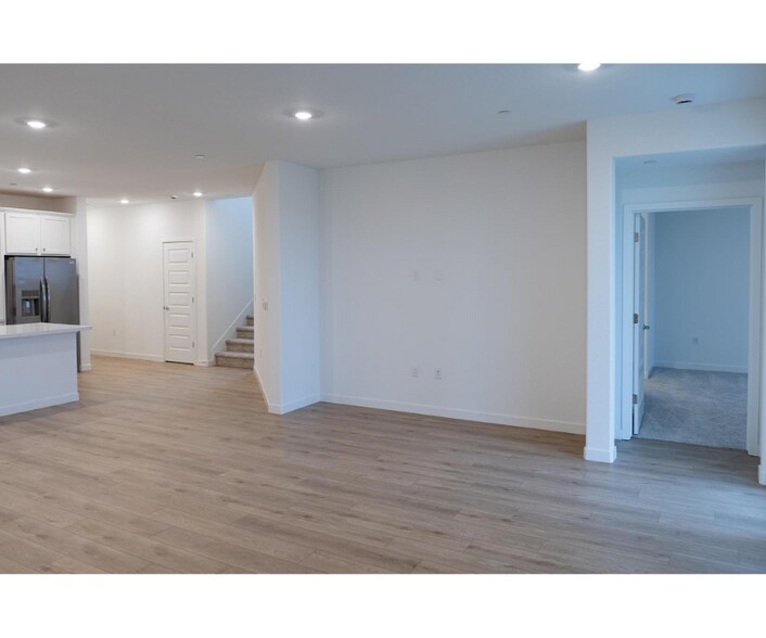 Building Photo - 5348 Liberty Ship Wy