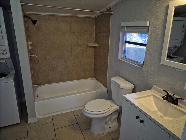 Building Photo - 3104 E Ellicott St